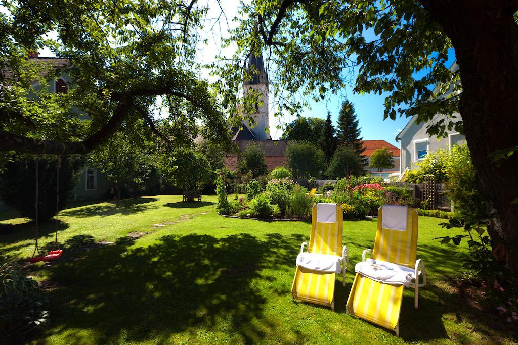 Gasthof Braeuer - Familie Eibensteiner Weisskirchen in Steiermark Екстер'єр фото